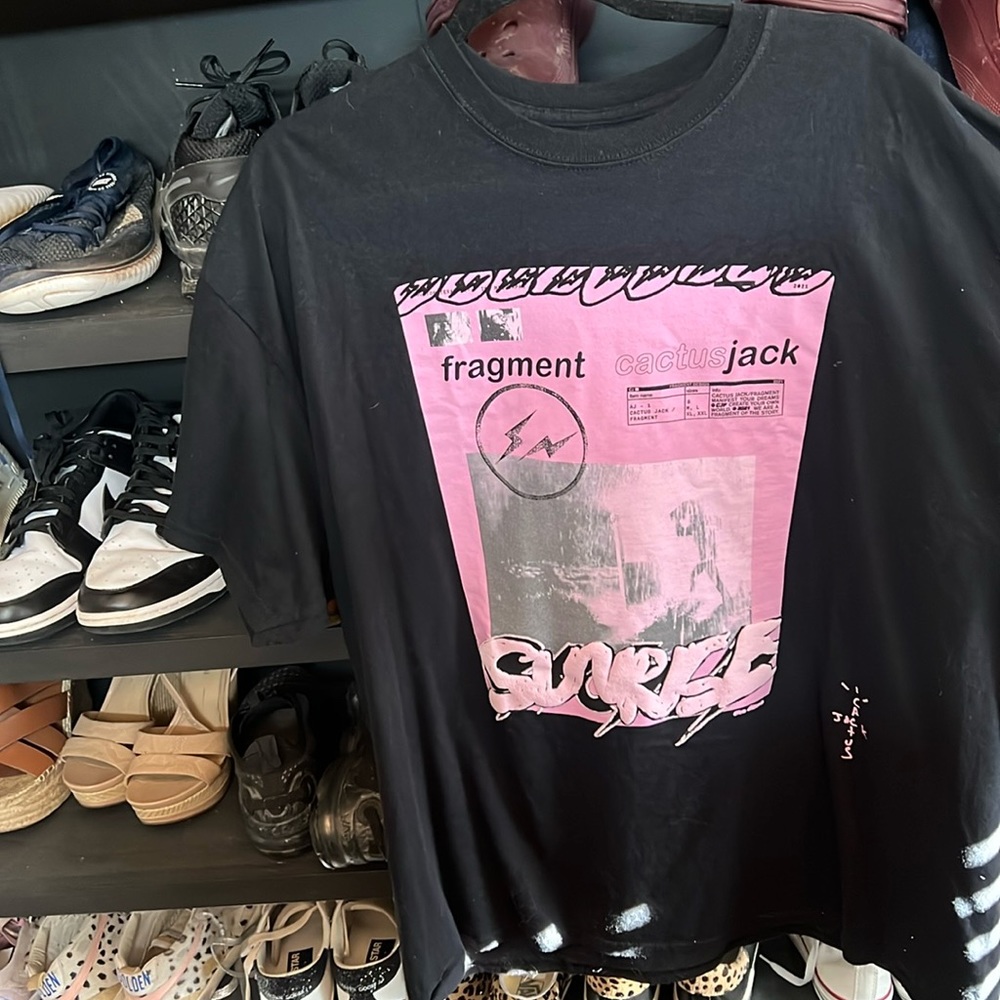 Travis Scott cactus jack for fragment pink sunrise t-shirt washed black